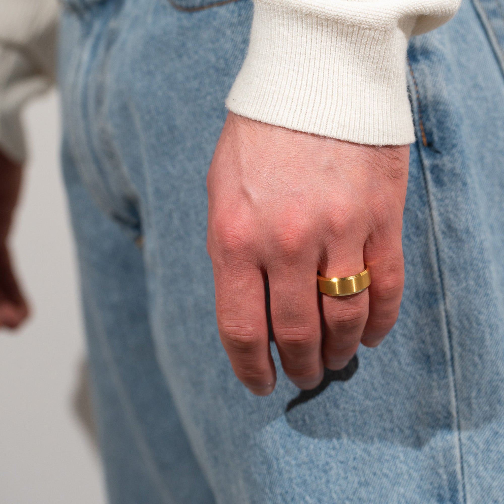 24K GOLD 8MM (BEVELLED)